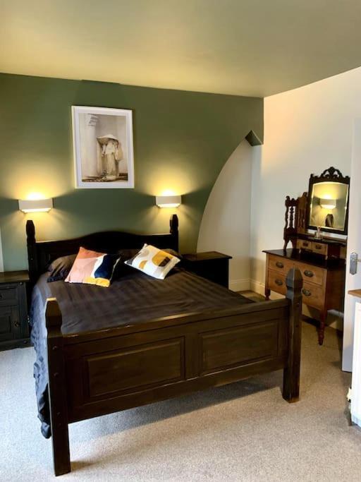 Chic Townhouse Near Tunnels Beaches Ilfracombe Luaran gambar