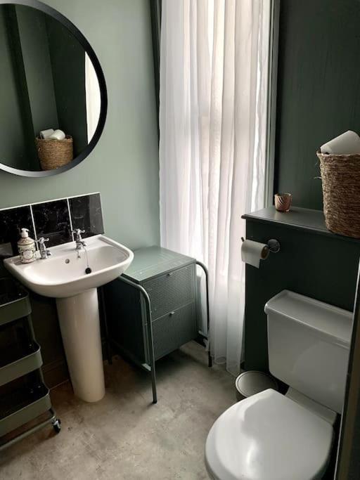 Chic Townhouse Near Tunnels Beaches Ilfracombe Luaran gambar