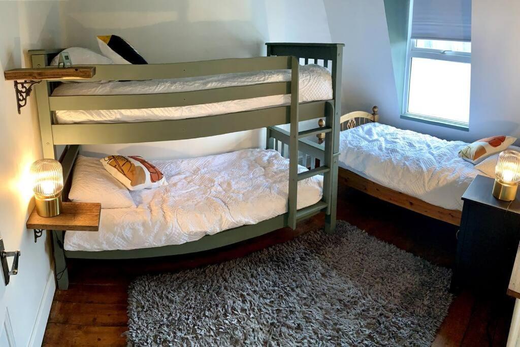 Chic Townhouse Near Tunnels Beaches Ilfracombe Luaran gambar